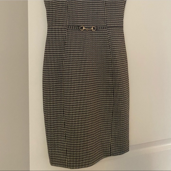 H&M dress! Perfect for office/interview! - Picture 7 of 7